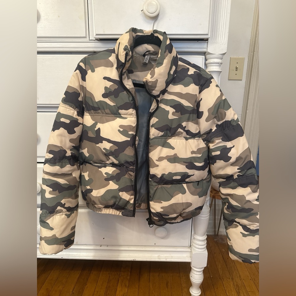 H&M Camouflage Puffer Coat